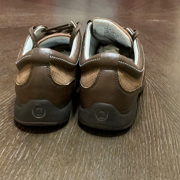 Brown Leather Perforated Sneakers Casual Comfort Shoes‎ Walking - Picture 5 of 11